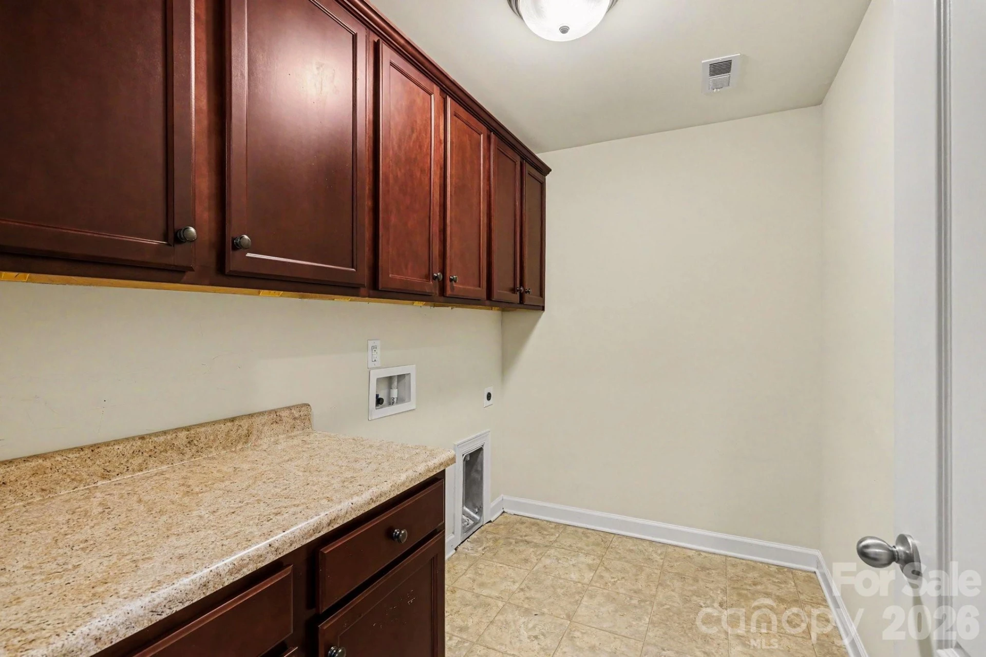 502 Alucio Court - Photo 13