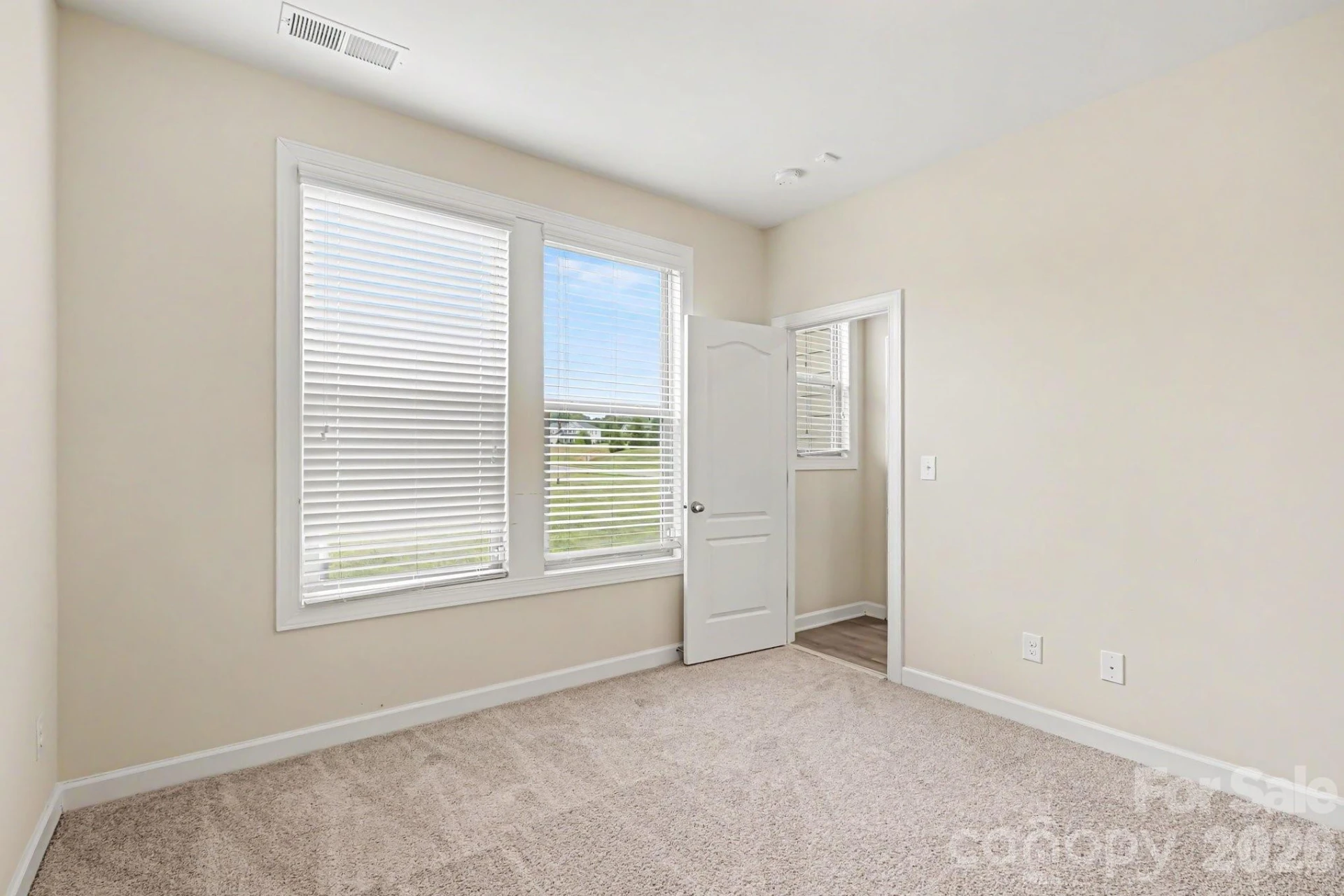 502 Alucio Court - Photo 15