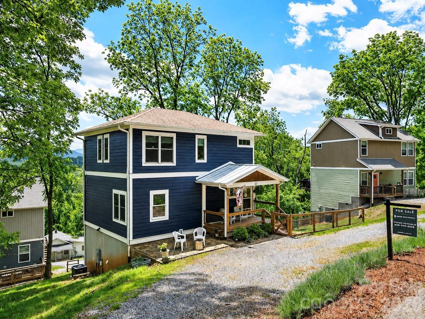 221 Northside Street - Photo 2