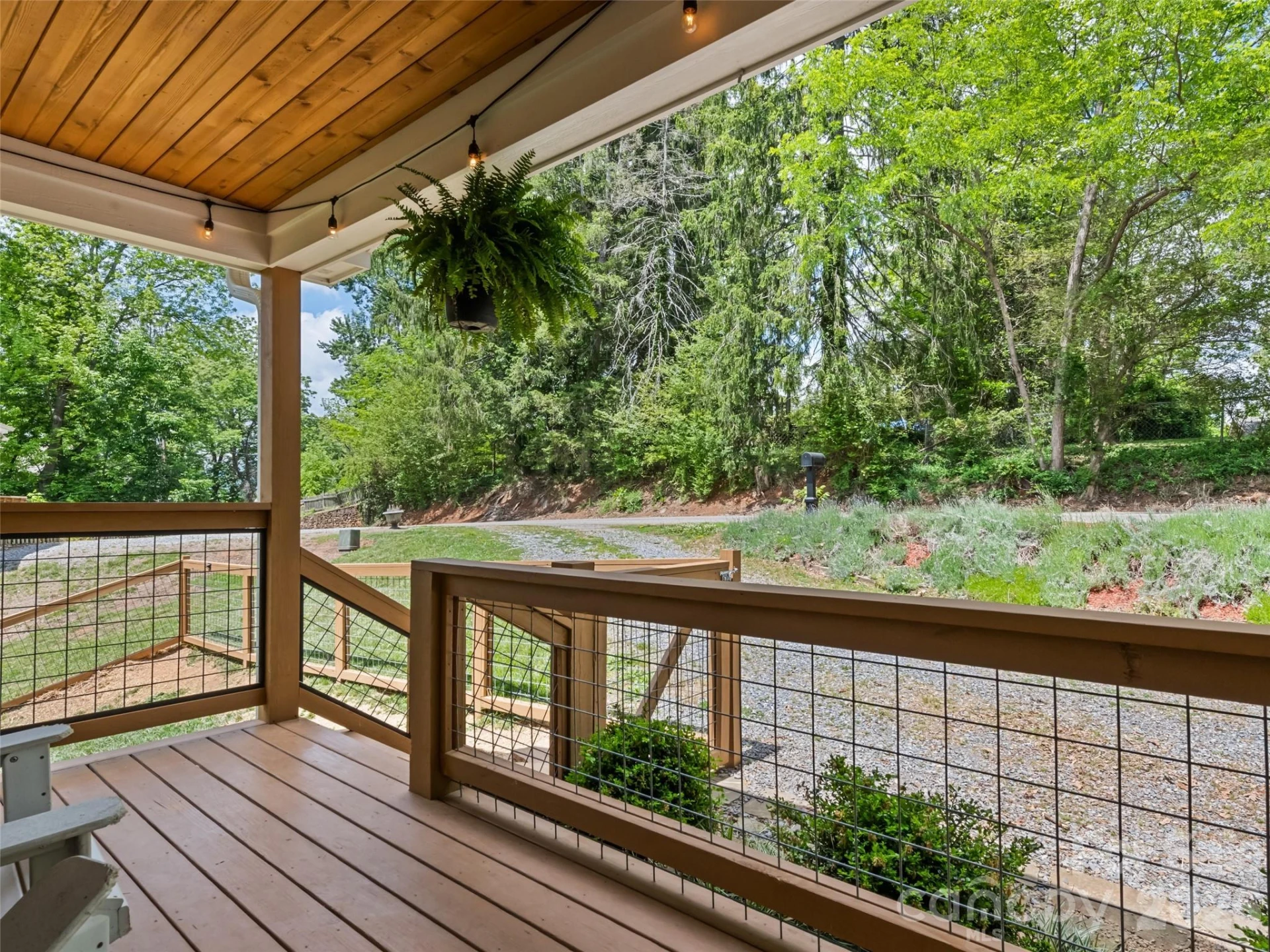 221 Northside Street - Photo 8
