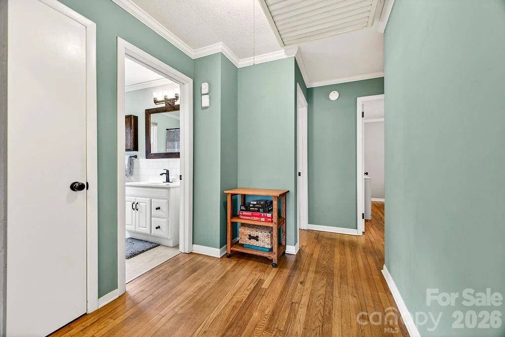 204 Oak Grove Road - Photo 14