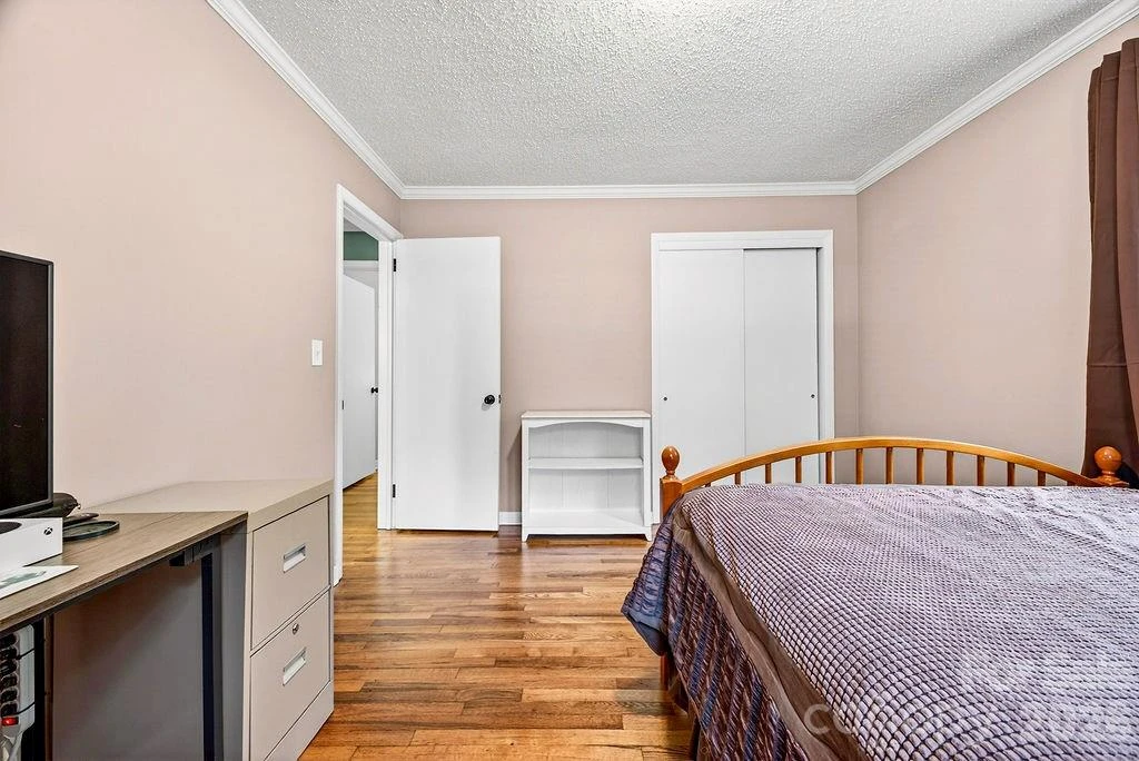 204 Oak Grove Road - Photo 20
