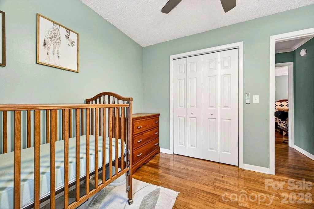 204 Oak Grove Road - Photo 22