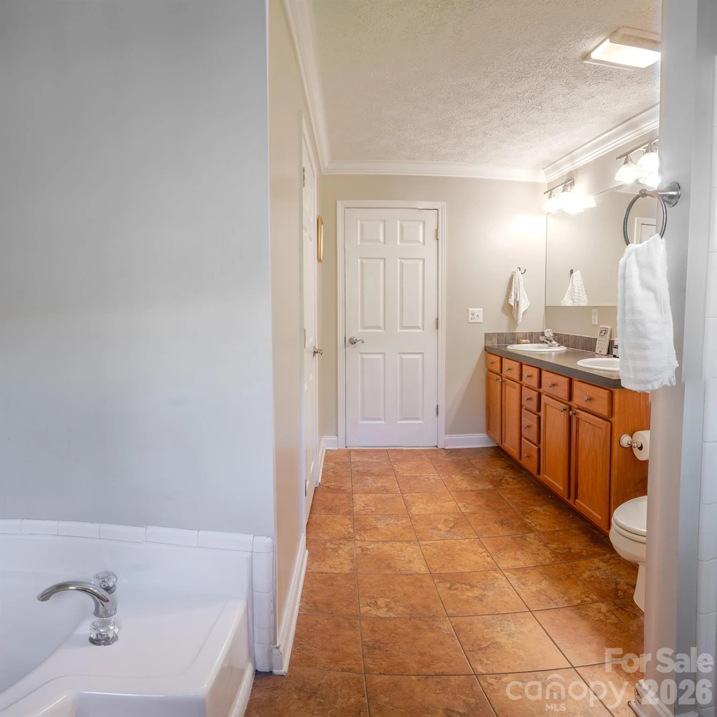 206 Courtland Place - Photo 12