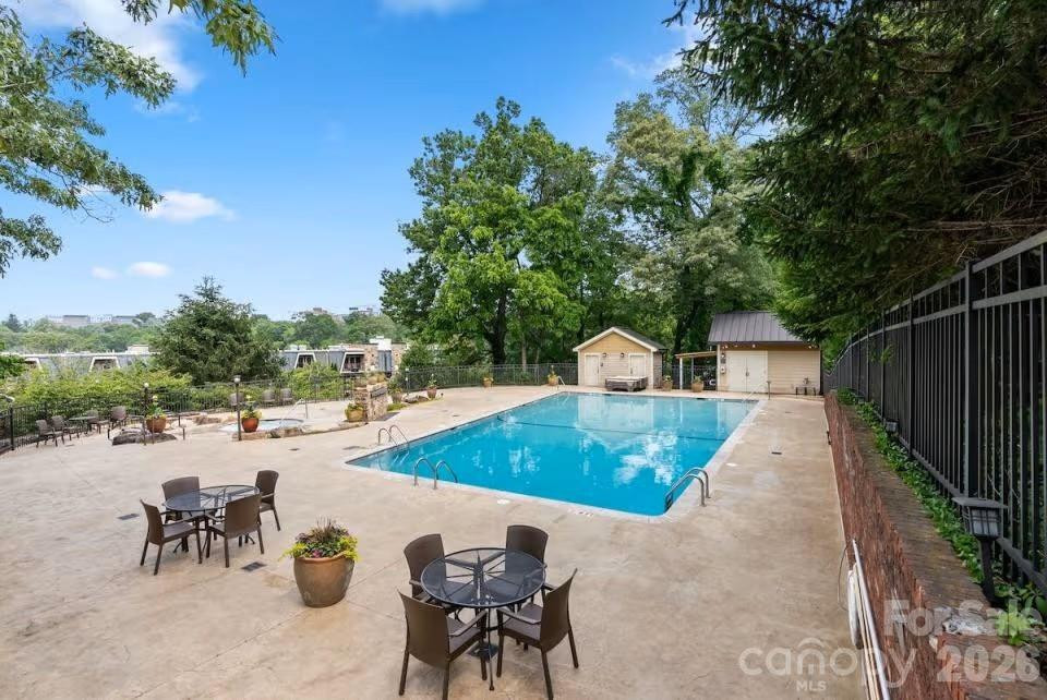 209 Bowling Park Road - Photo 14