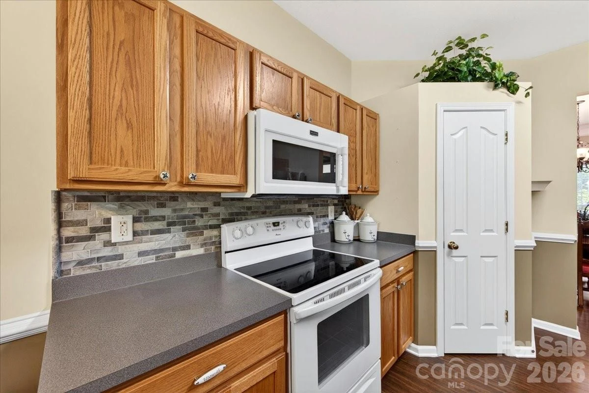 16046 Stuarts Draft Court - Photo 12