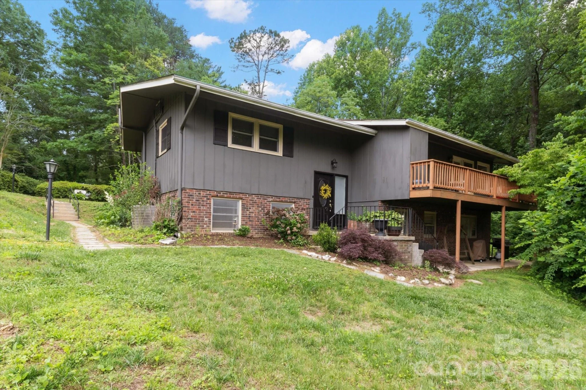 132 Whisperwood Circle