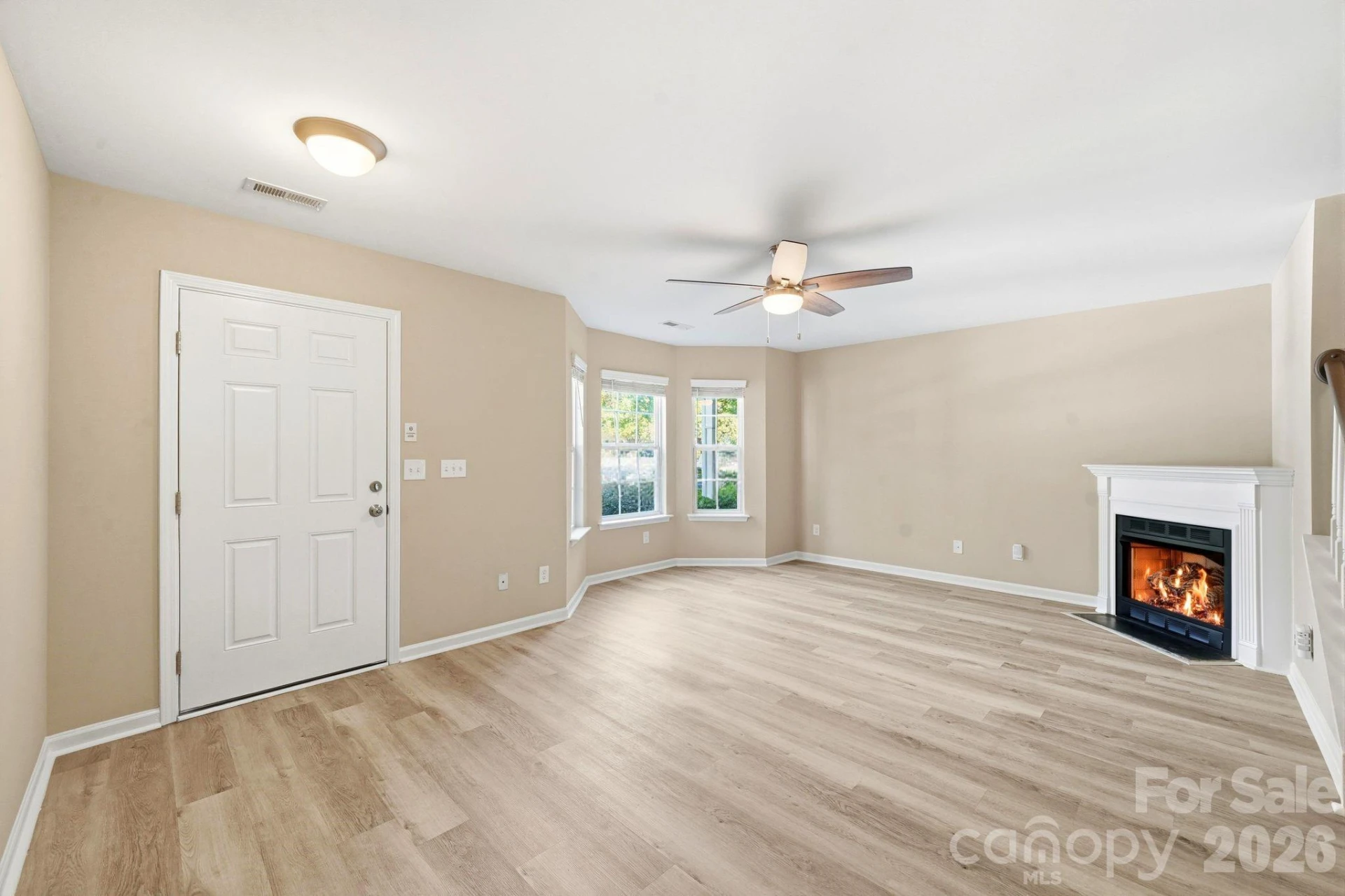 687 Rock Lake Glen - Photo 5