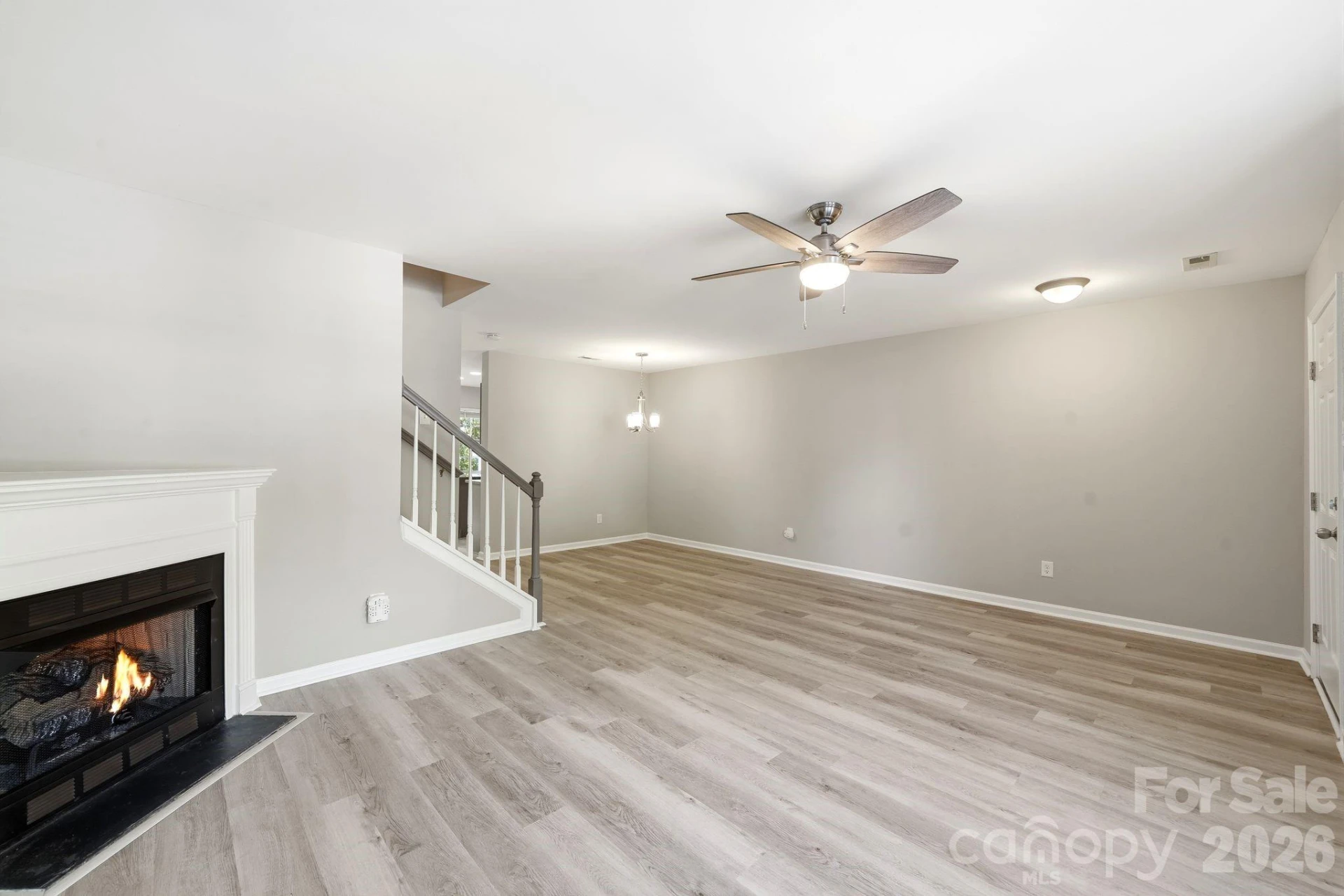 687 Rock Lake Glen - Photo 9
