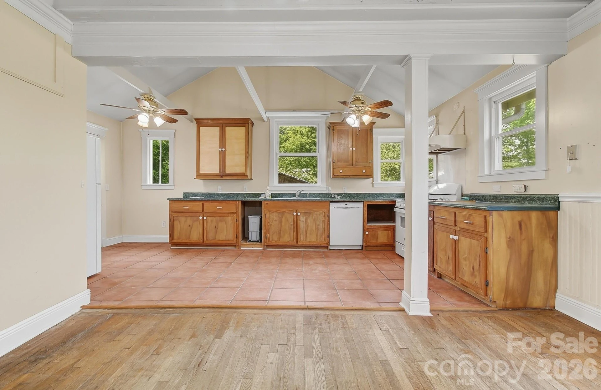 479 Saint Paul Road - Photo 20