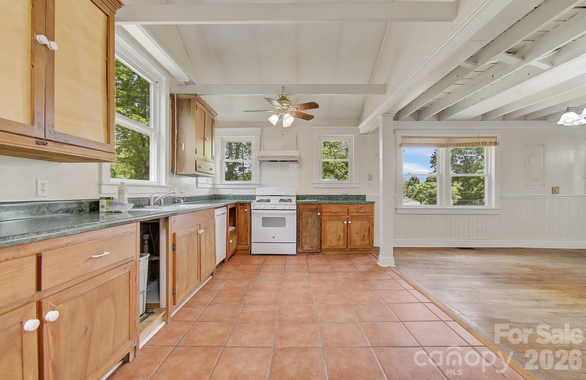 479 Saint Paul Road - Photo 6
