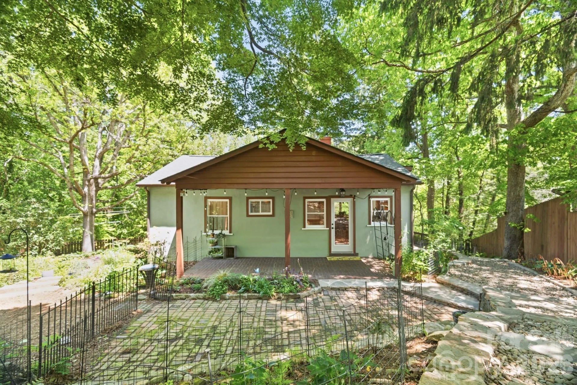 49 Plymouth Circle - Photo 3