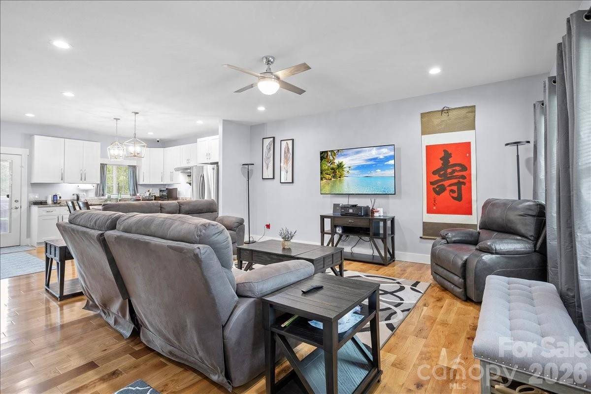 24 Mink Farm Road - Photo 5