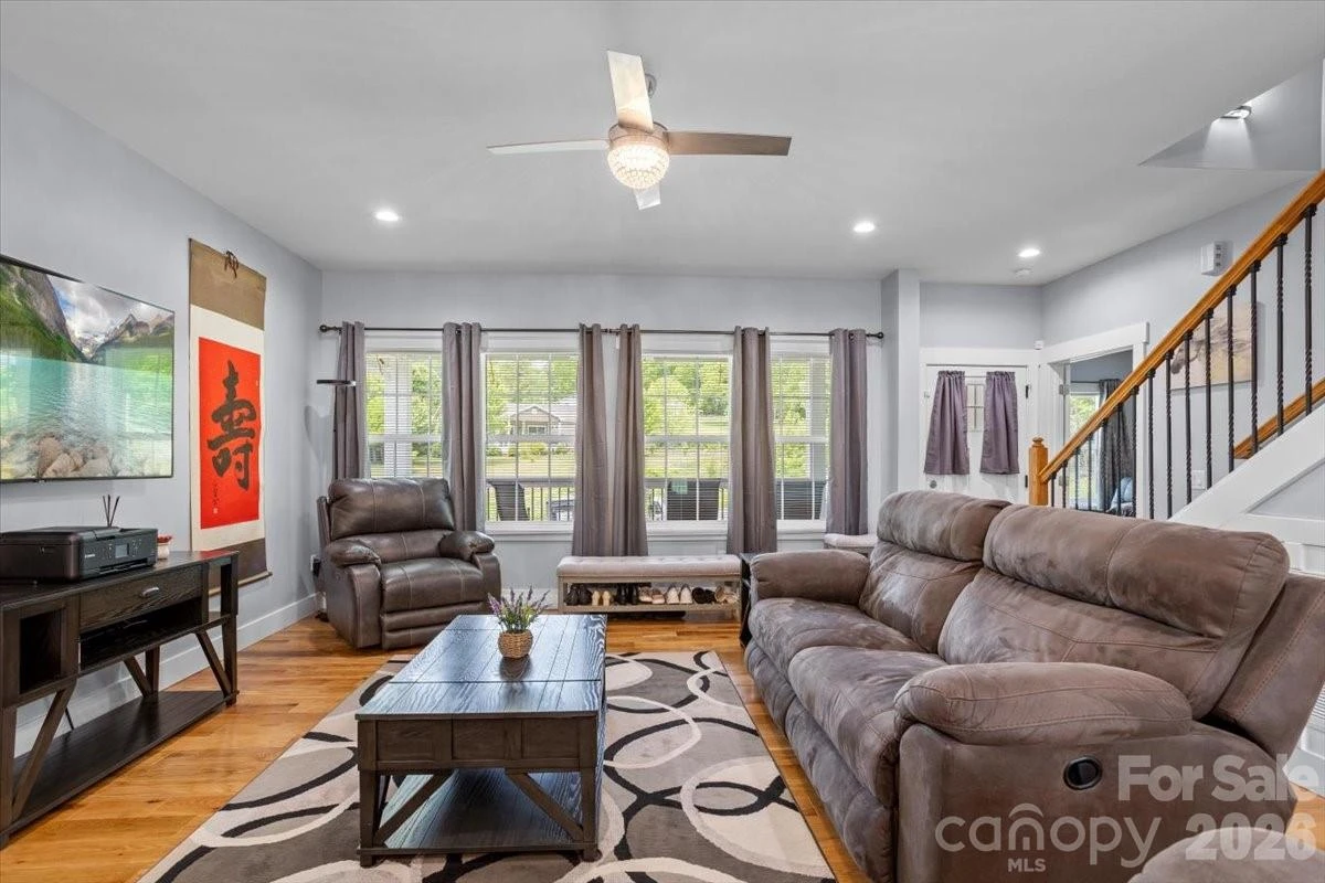 24 Mink Farm Road - Photo 8