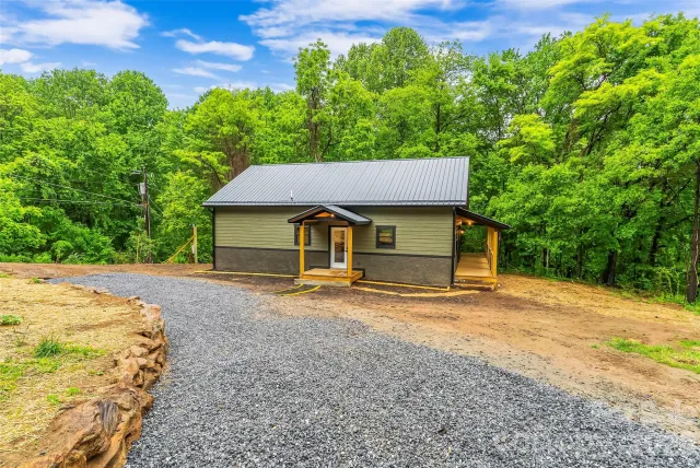 1737 Newfound Road, Leicester, NC, 28748