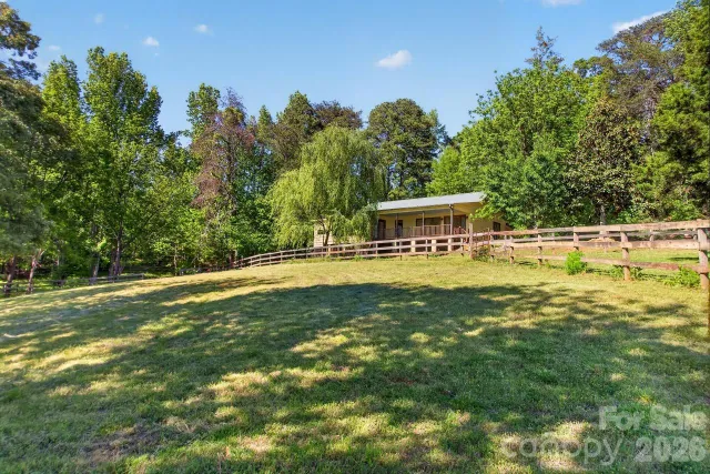 3205 Collinsville Road, Columbus, NC, 28722