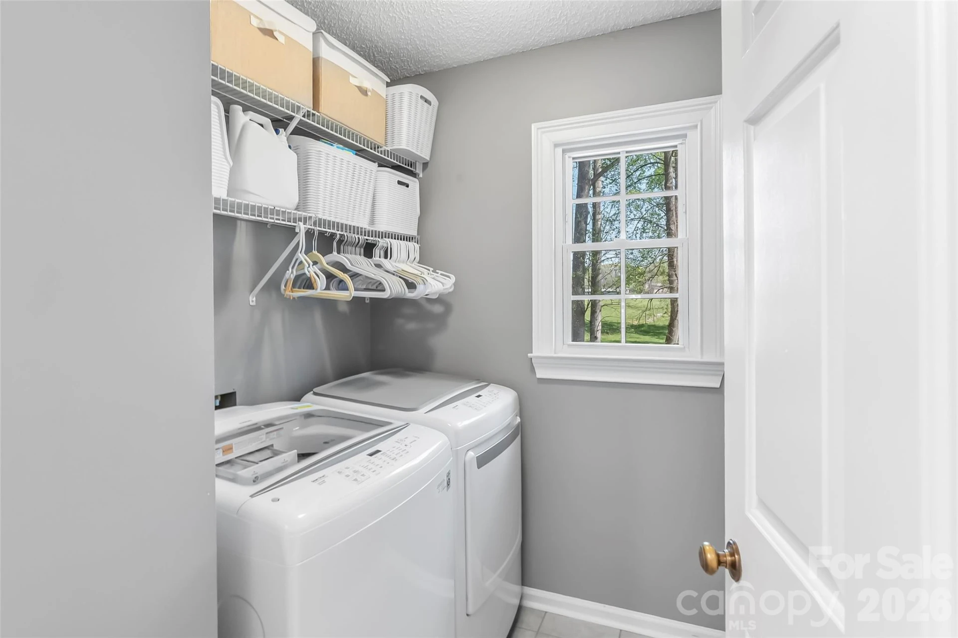 1548 Castell Lane - Photo 15