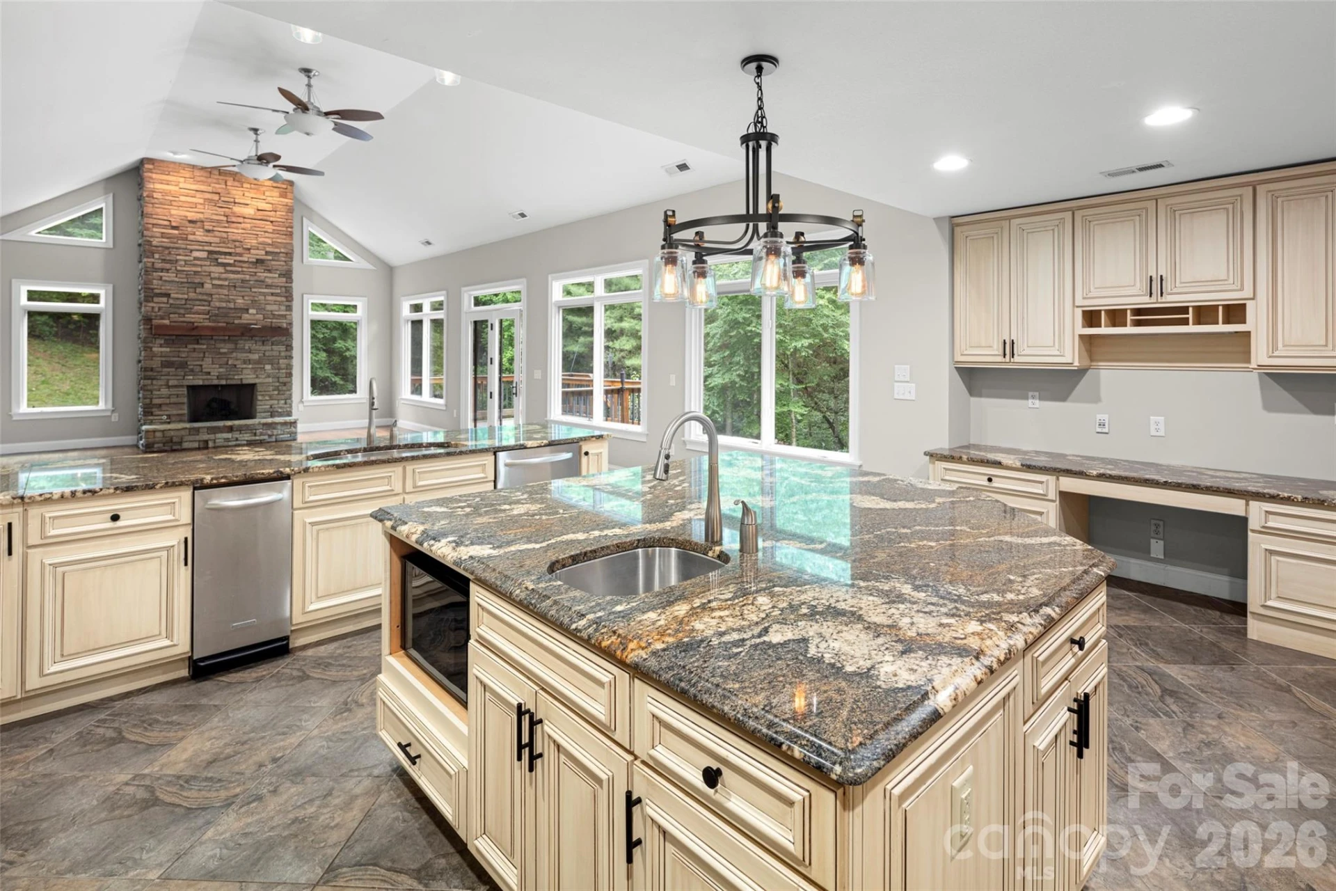2000 Davis Mountain Road - Photo 3