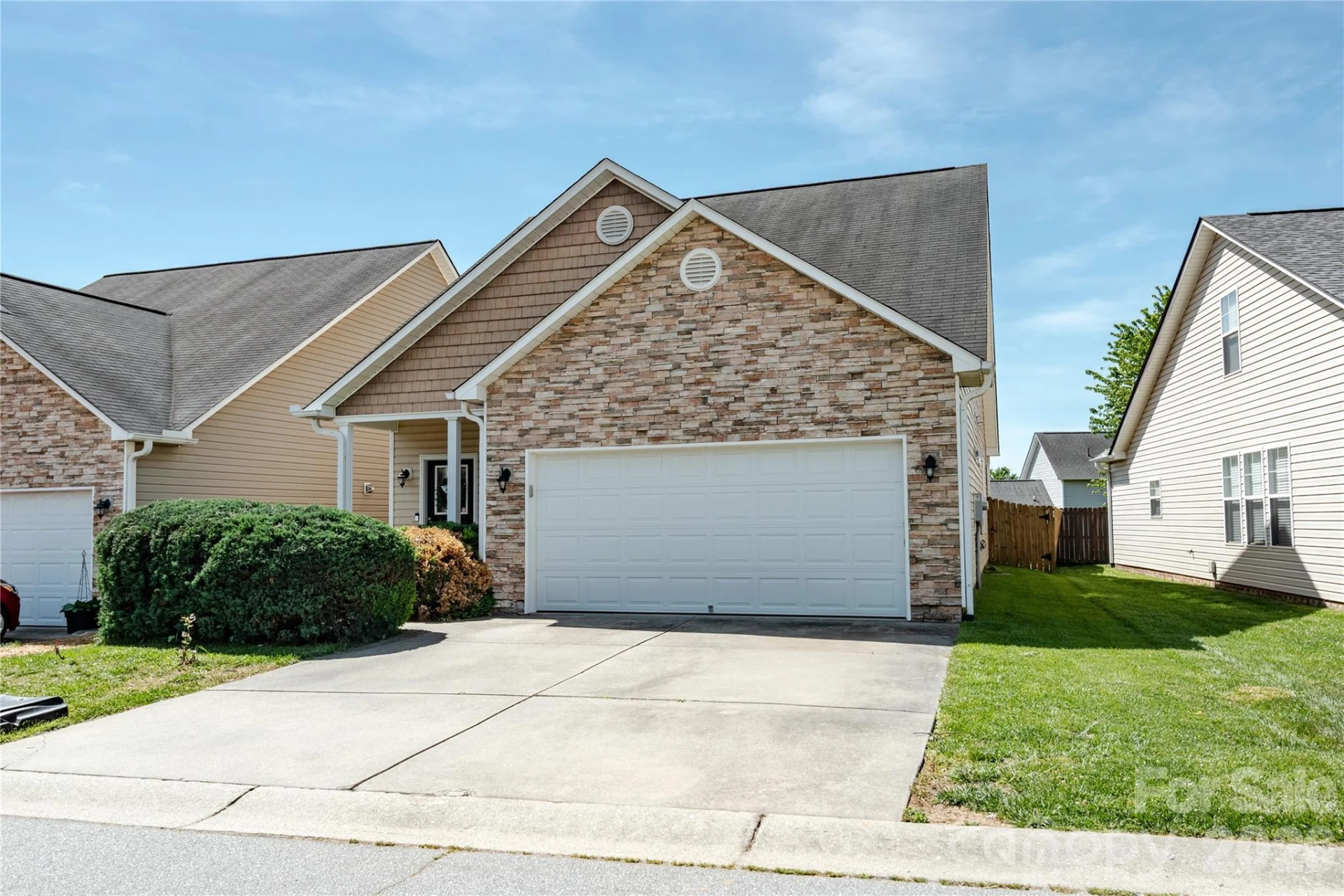 27 Chowan Drive - Photo 2