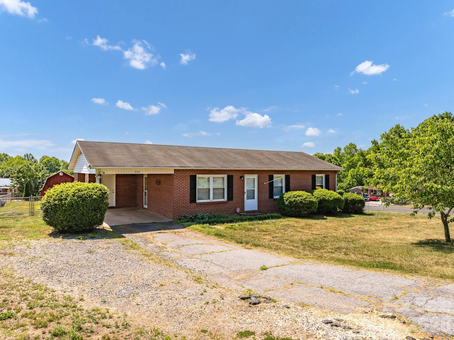 2101 LaMesa Court - Photo 17