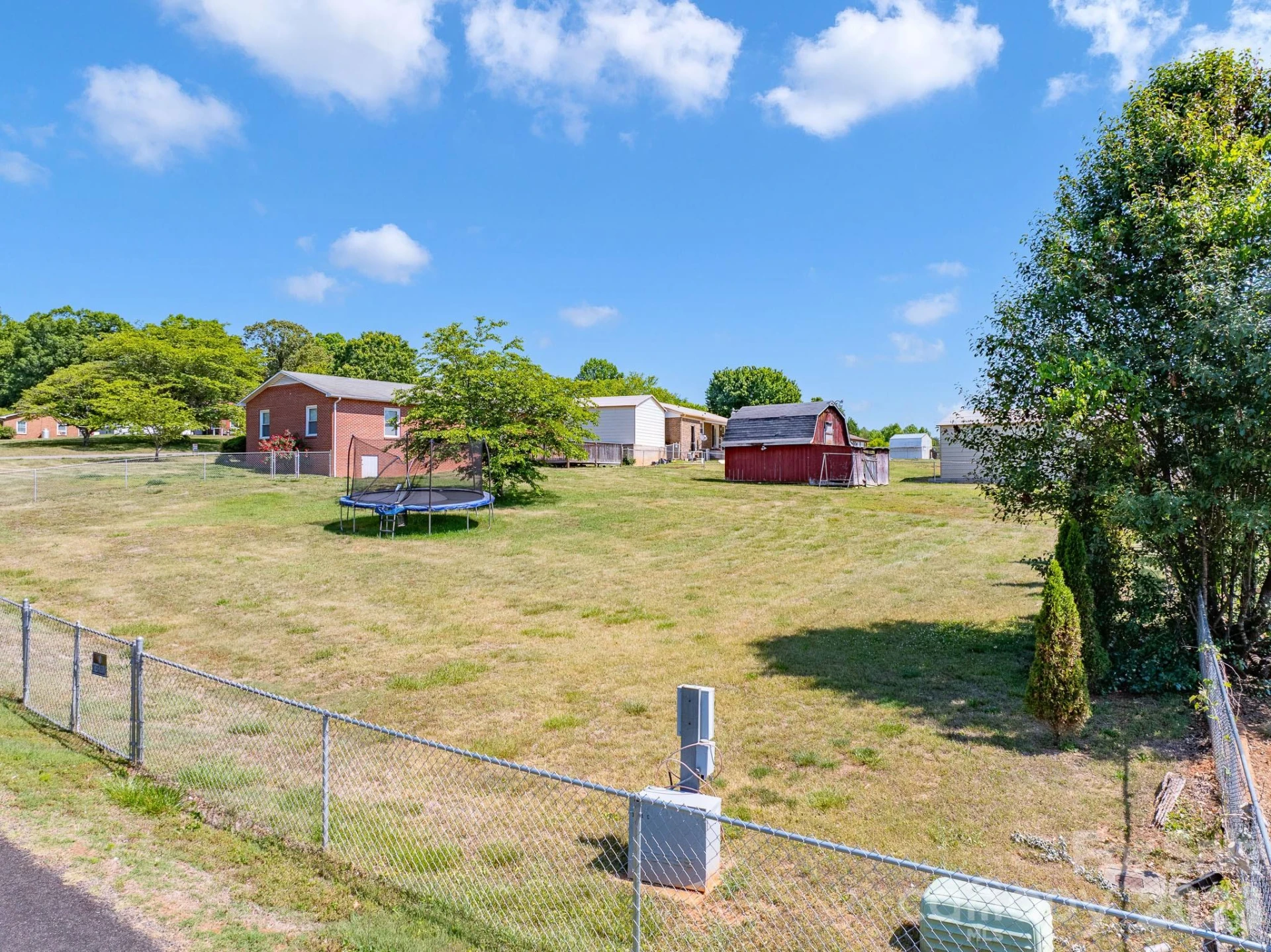 2101 LaMesa Court - Photo 5