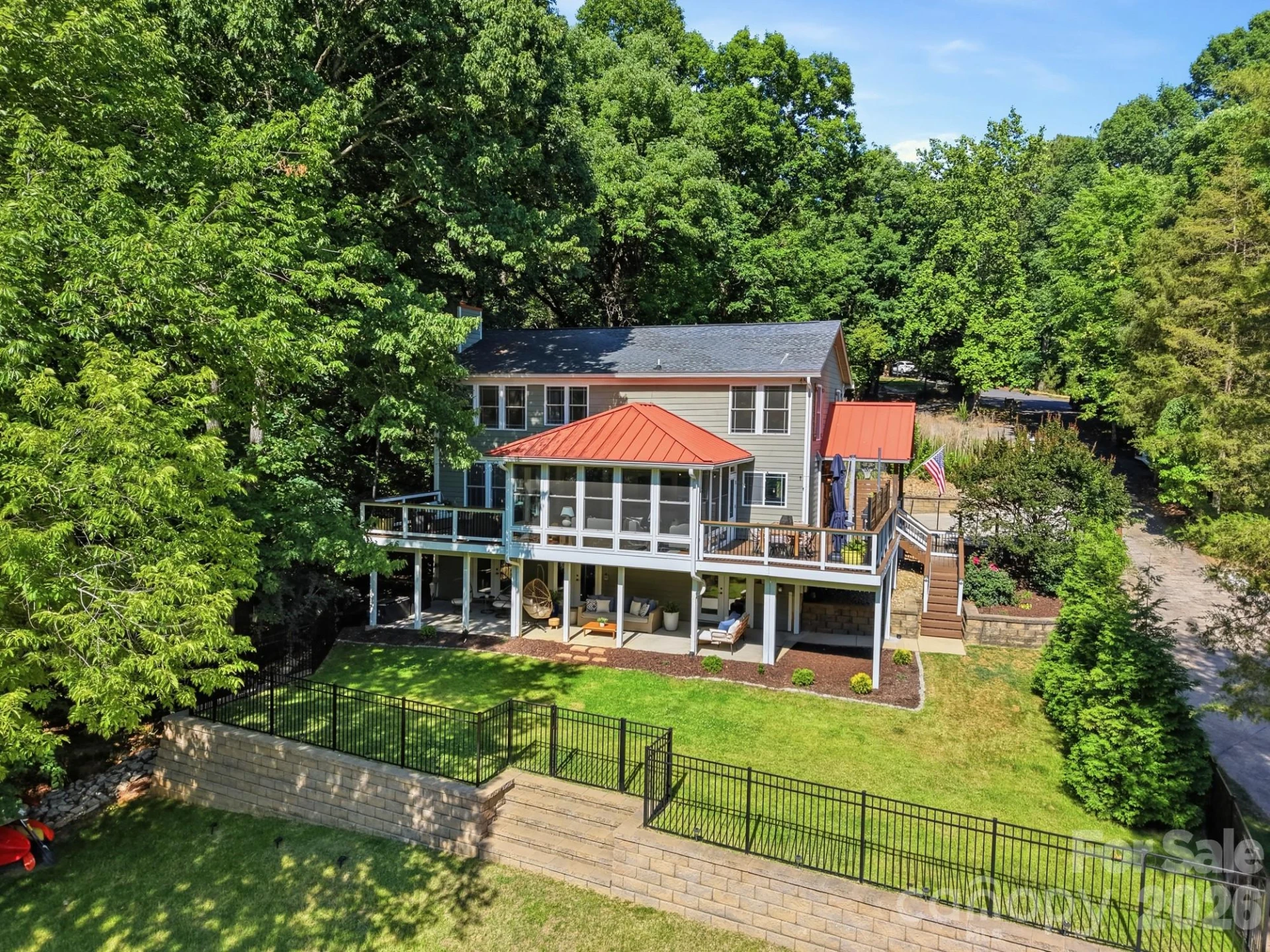 2113 Bon Villa Way - Photo 2