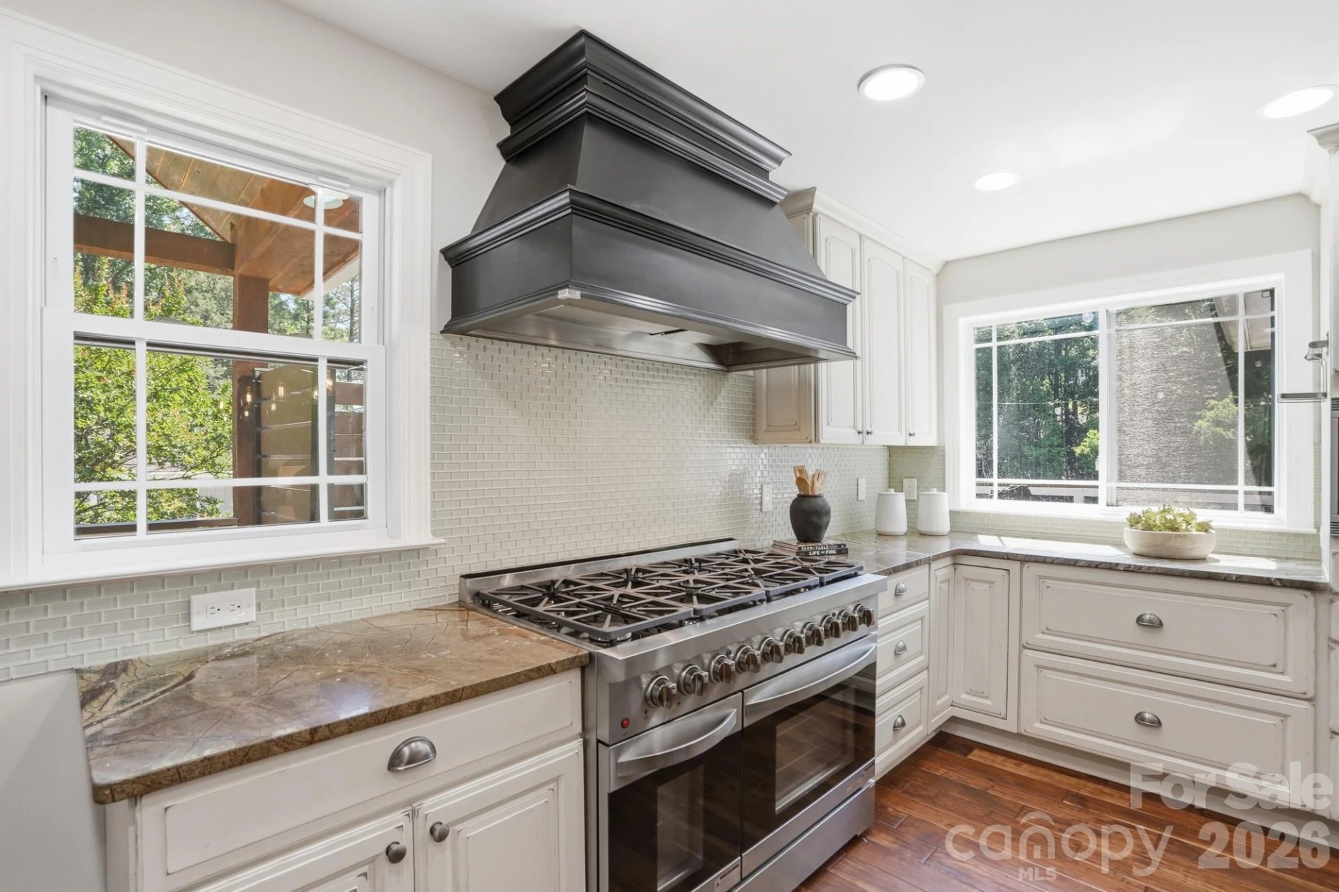 2113 Bon Villa Way - Photo 13