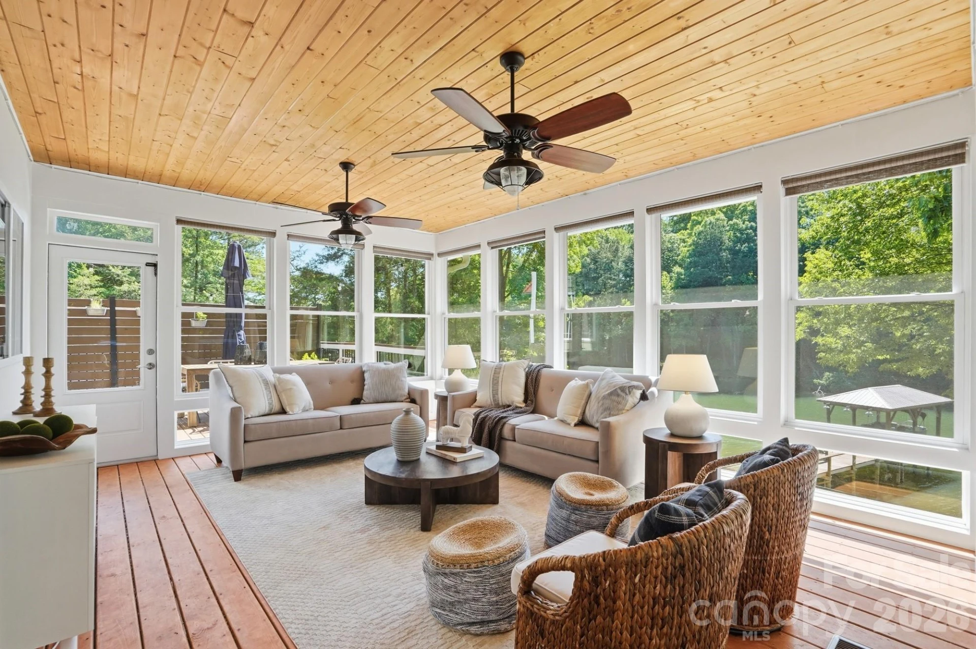 2113 Bon Villa Way - Photo 21