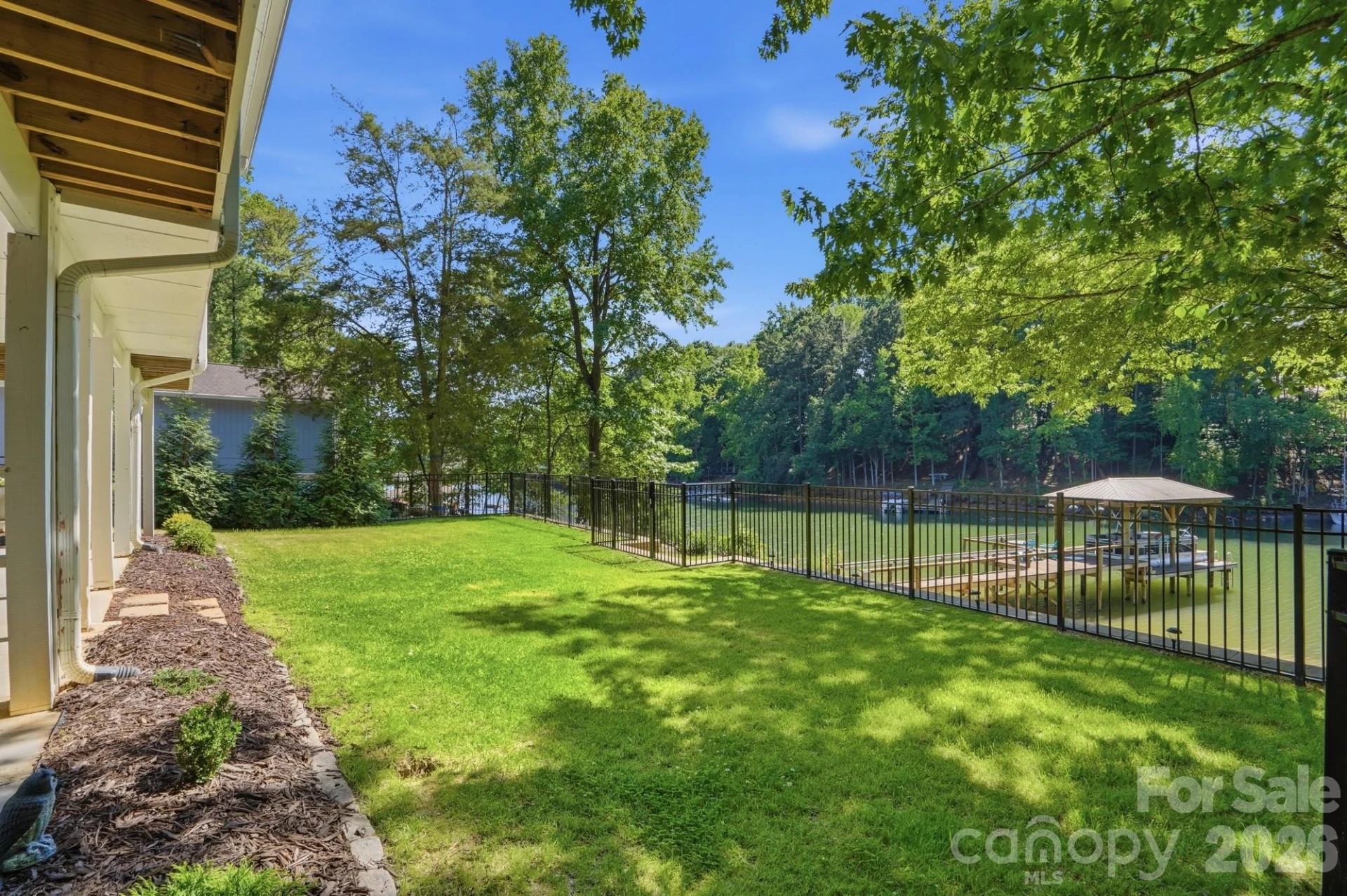 2113 Bon Villa Way - Photo 4