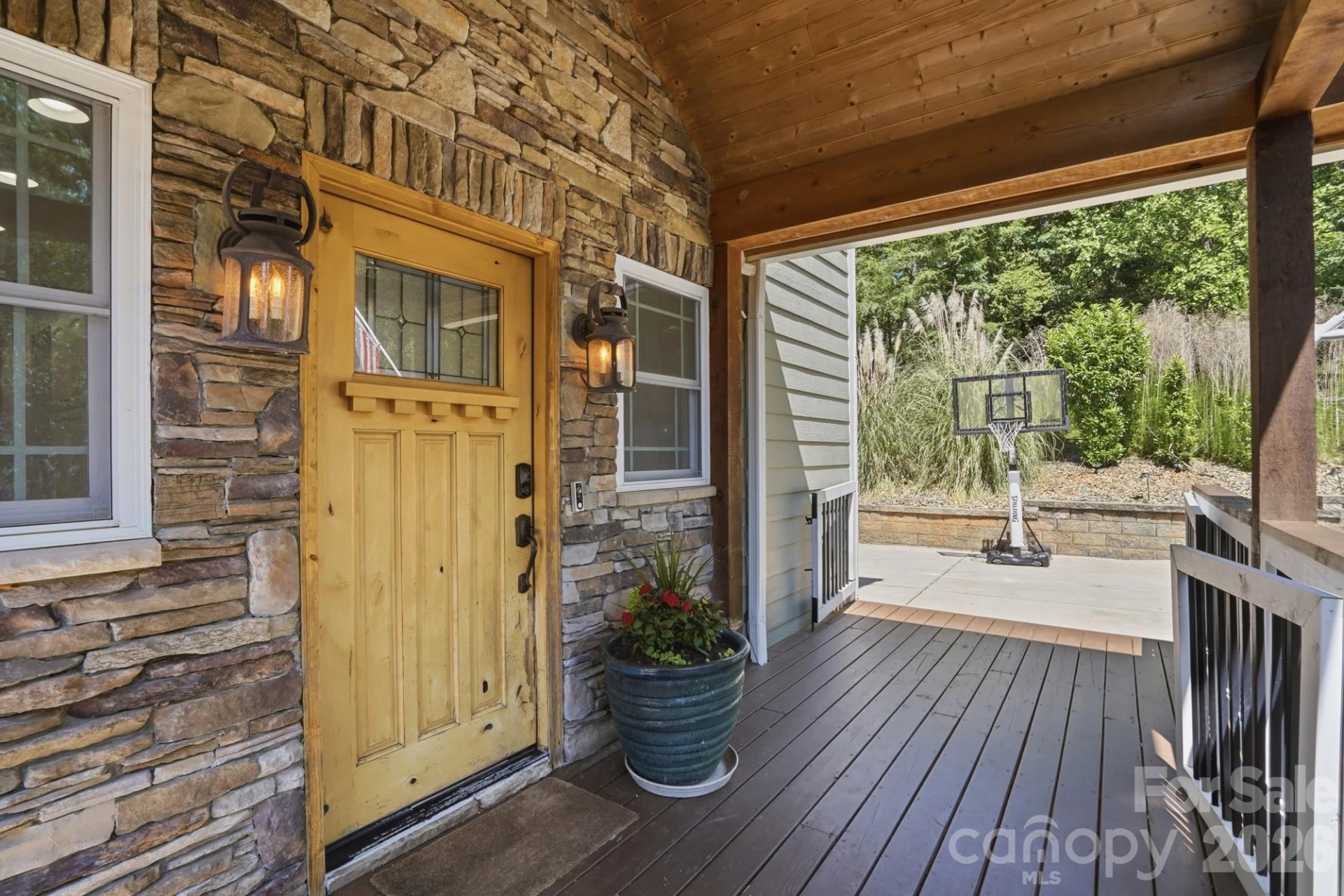 2113 Bon Villa Way - Photo 10