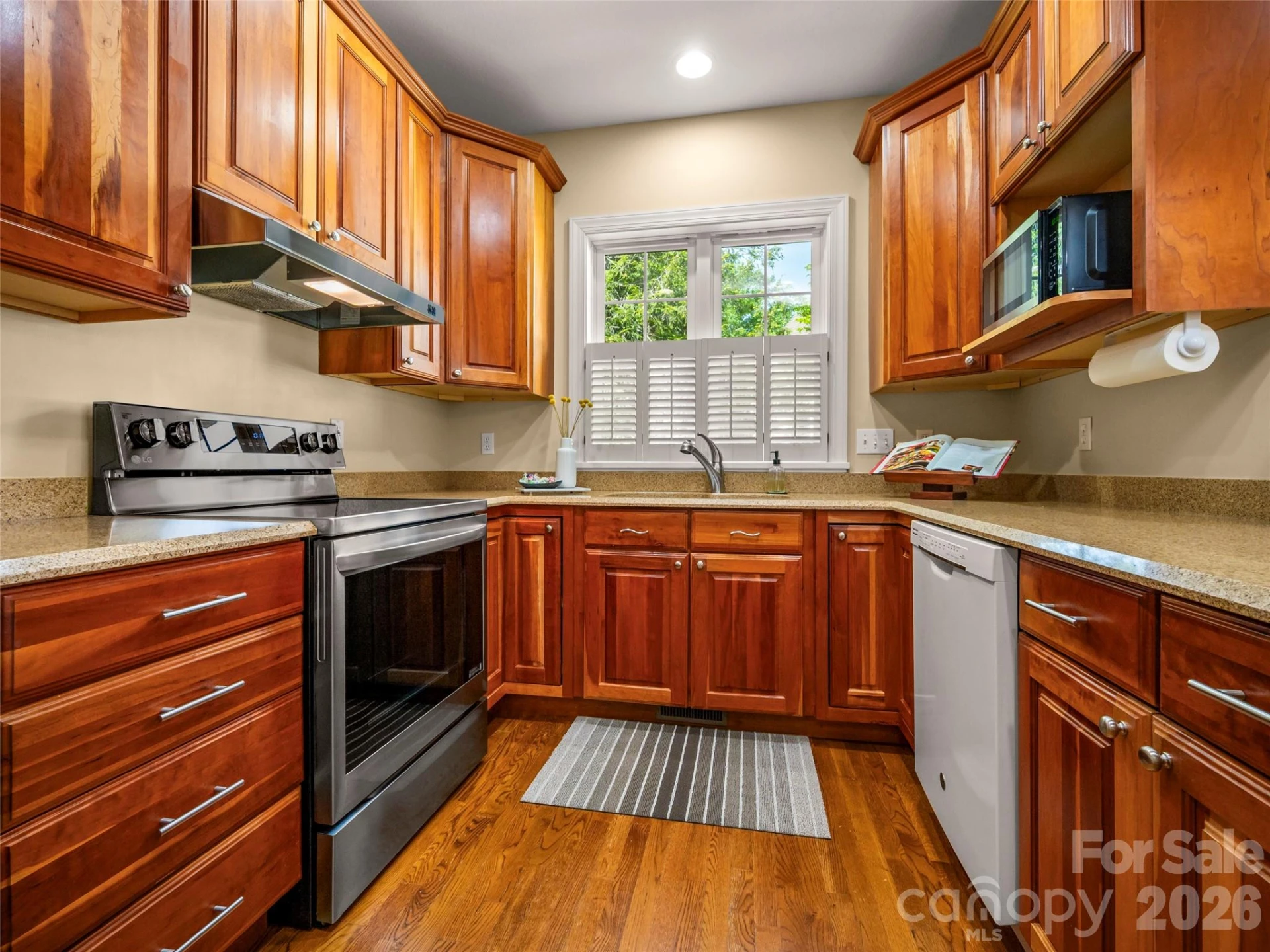 90 Dunroy Drive - Photo 15