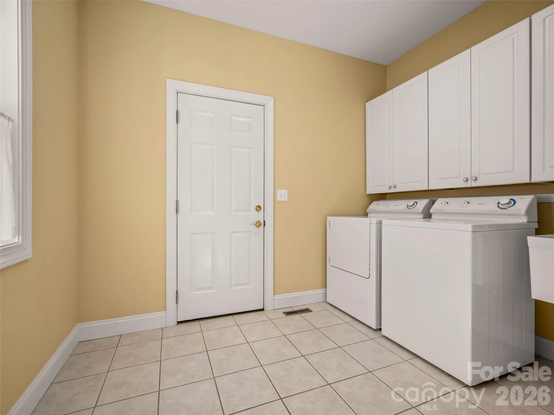 90 Dunroy Drive - Photo 17