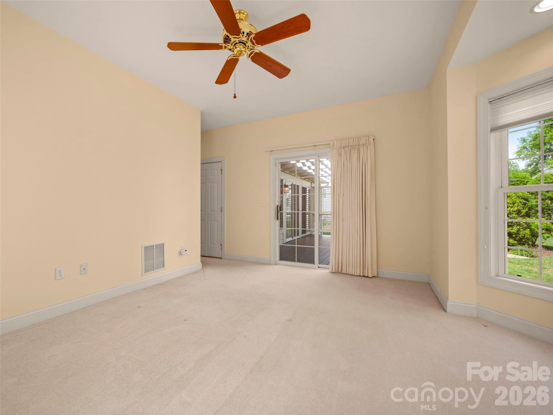 90 Dunroy Drive - Photo 28