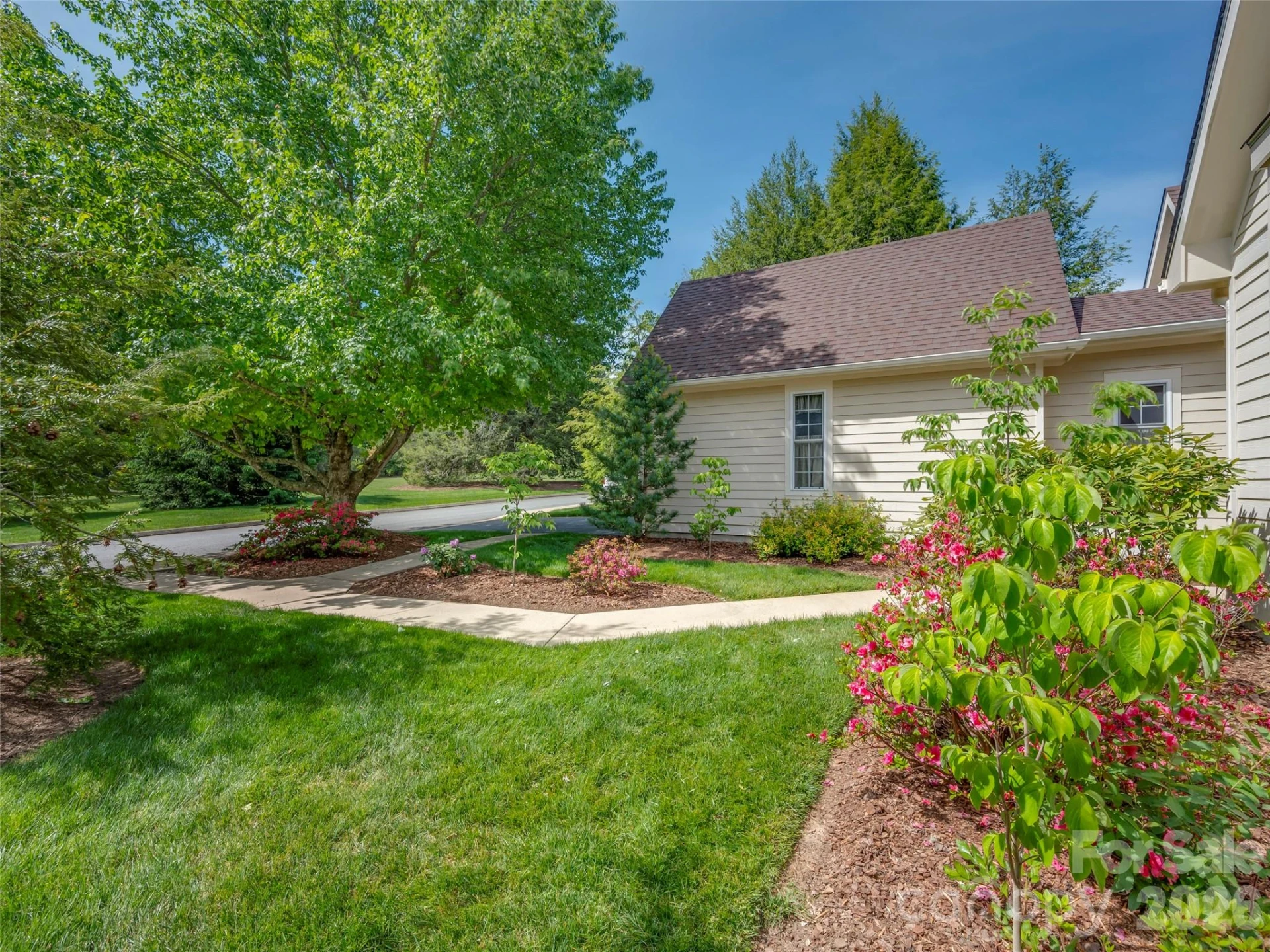 90 Dunroy Drive - Photo 32