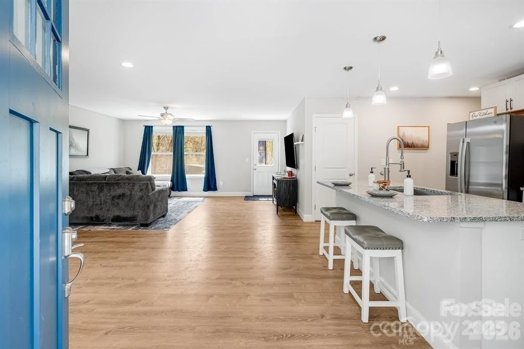 27 Old Pinner Place - Photo 2