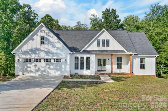 1182 Cape Hickory Road, Hickory, NC, 28601