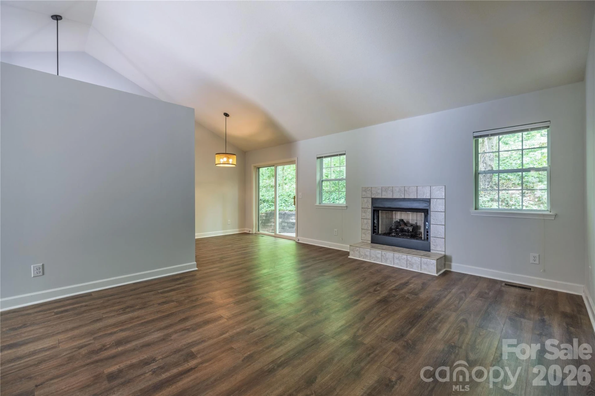 103 Hillside Drive - Photo 3