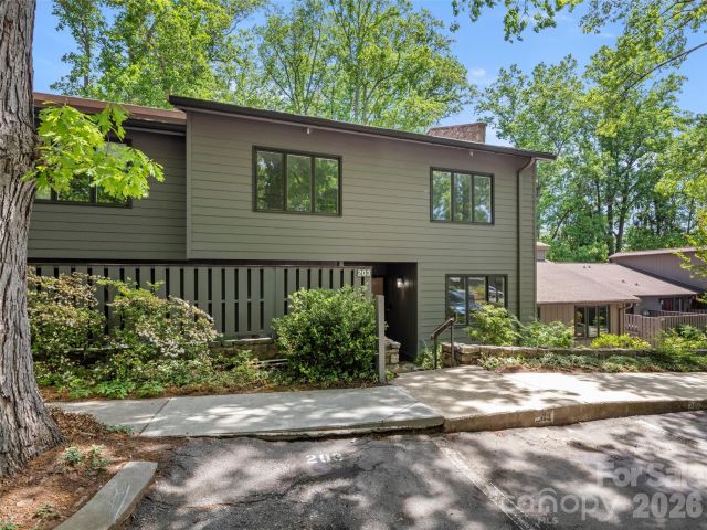 203 Crowfields Drive, Asheville, NC, 28803