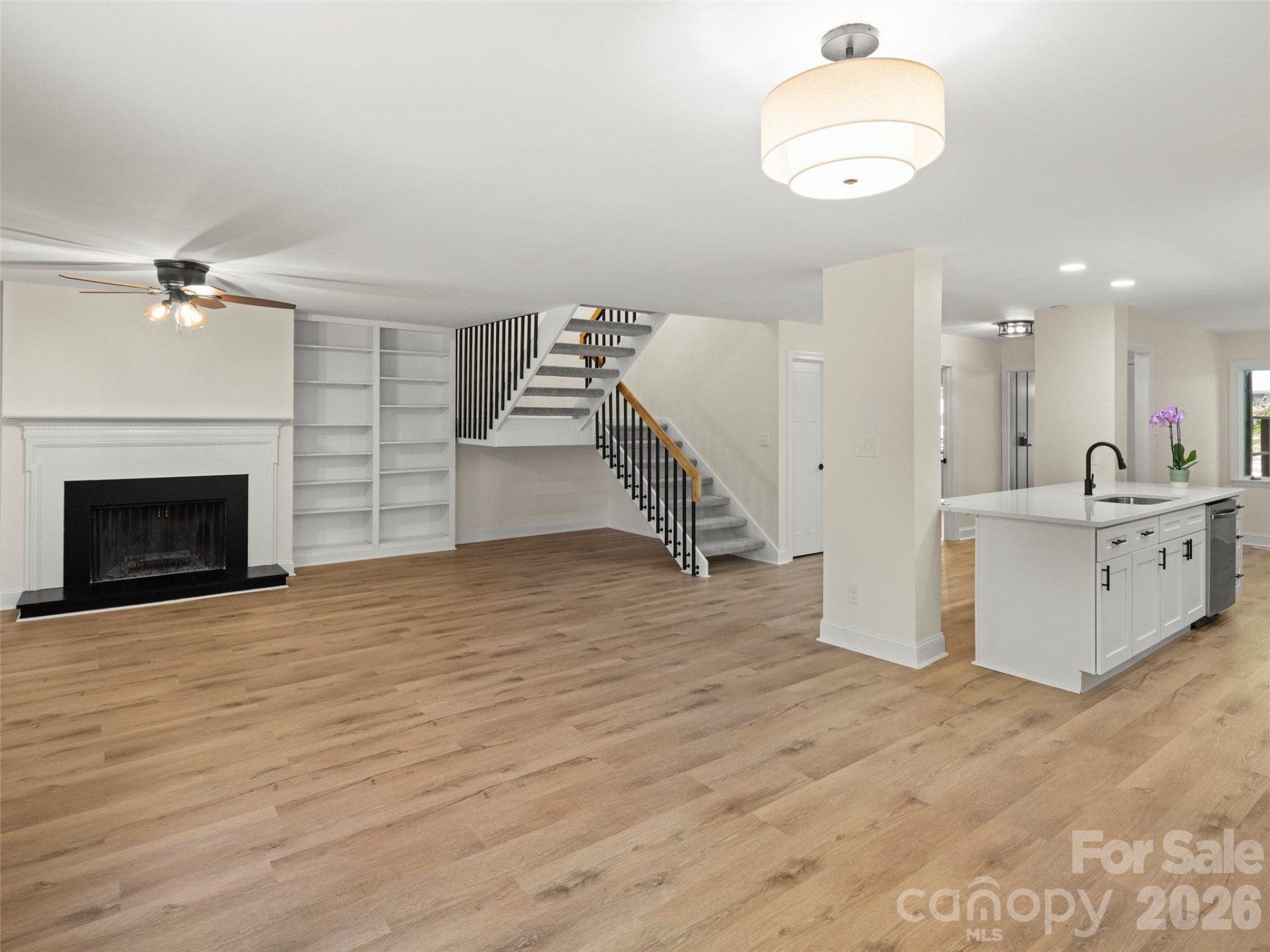 203 Crowfields Drive - Photo 7