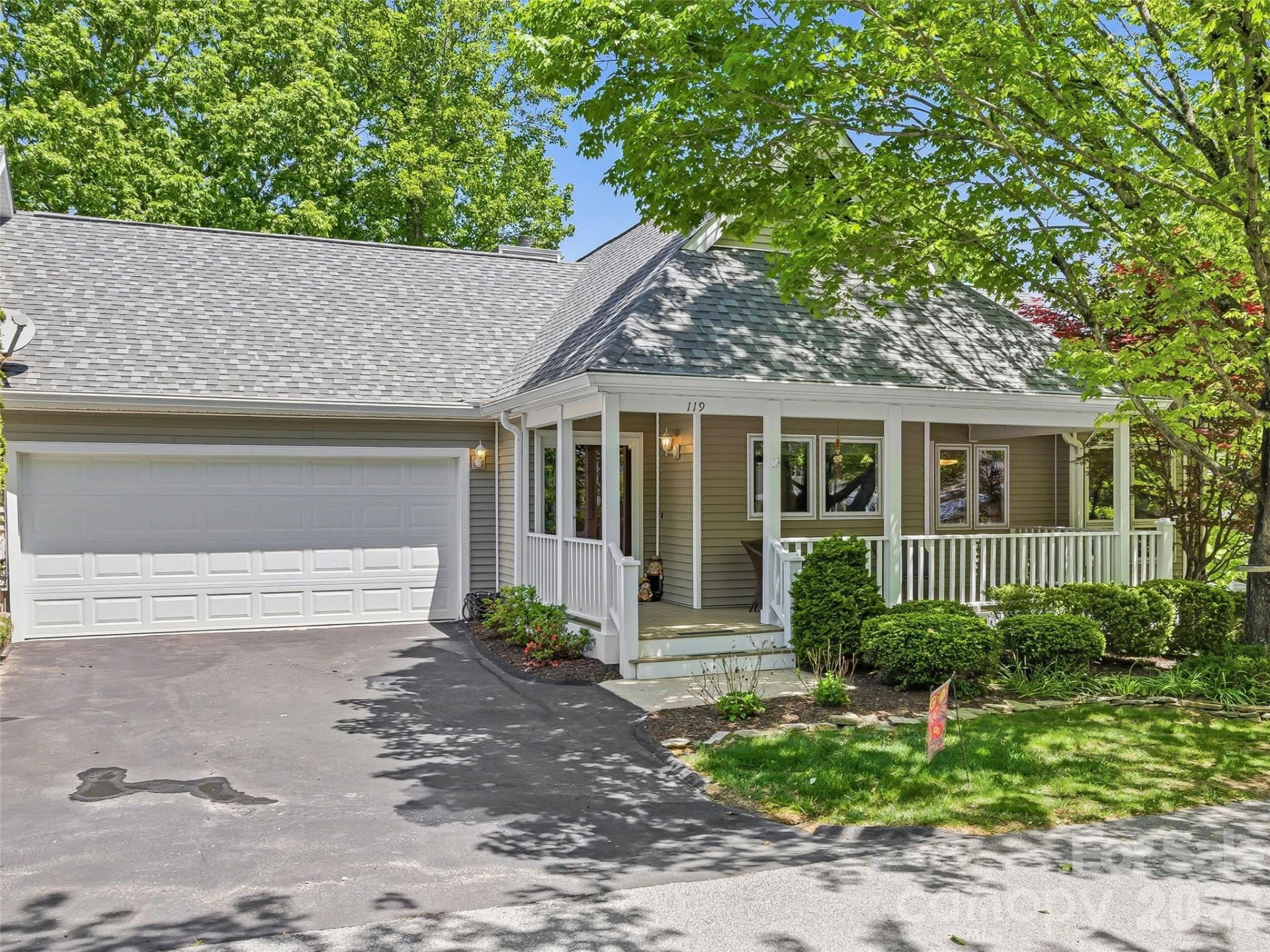 119 Carriage Walk Lane