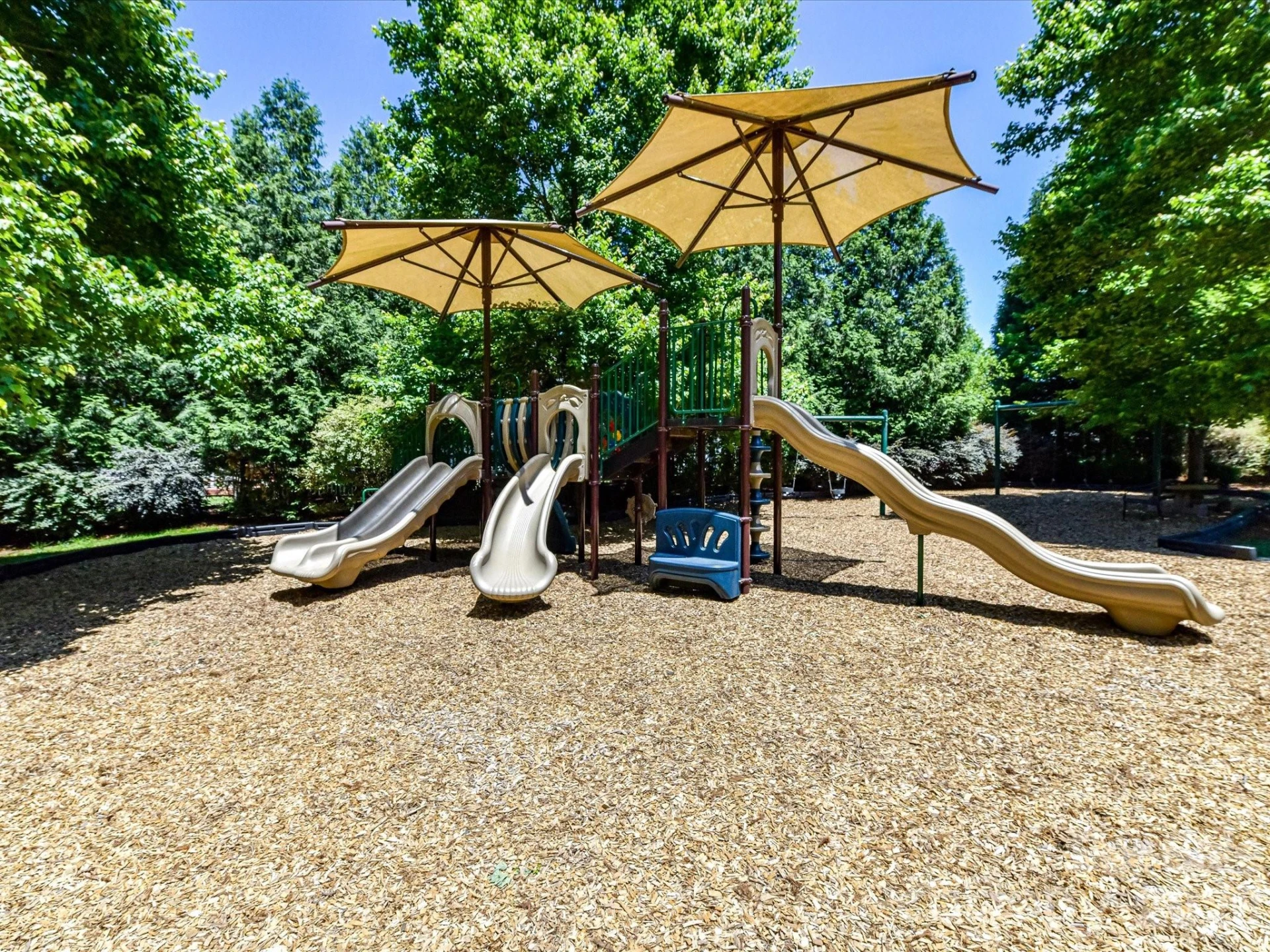 8611 Covedale Crossings Circle - Photo 35