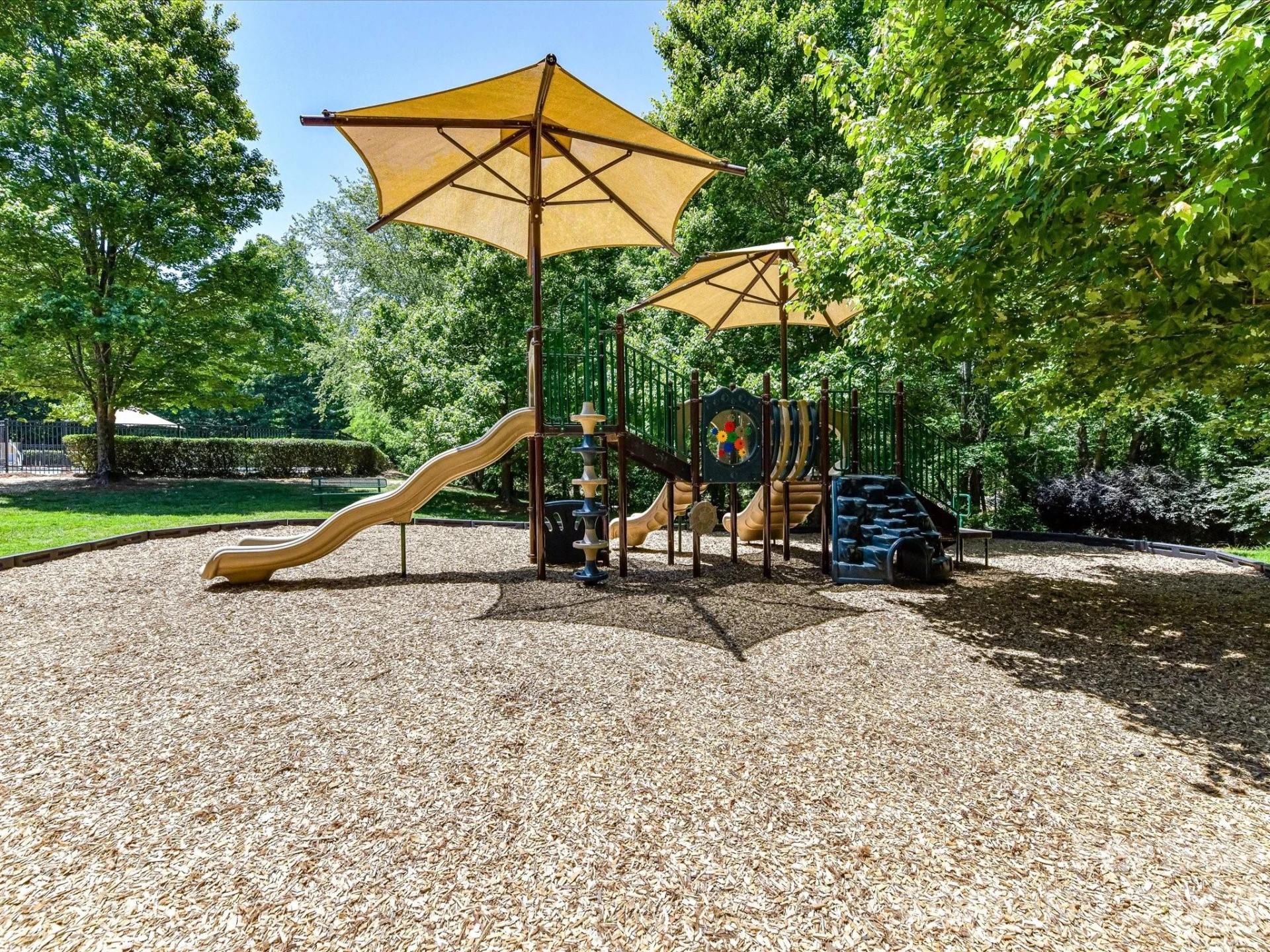 8611 Covedale Crossings Circle - Photo 36