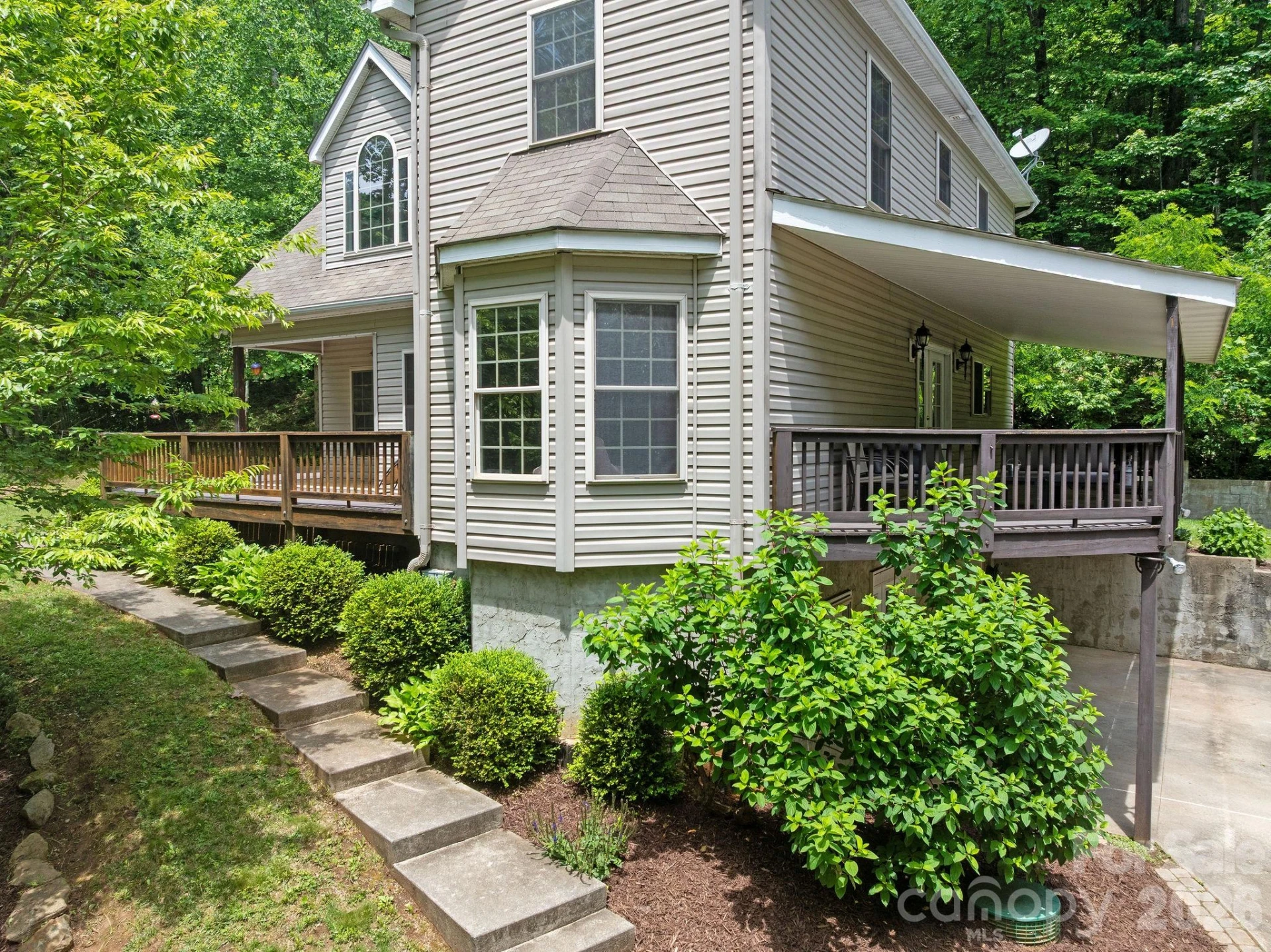 174 deep woods Trail - Photo 4