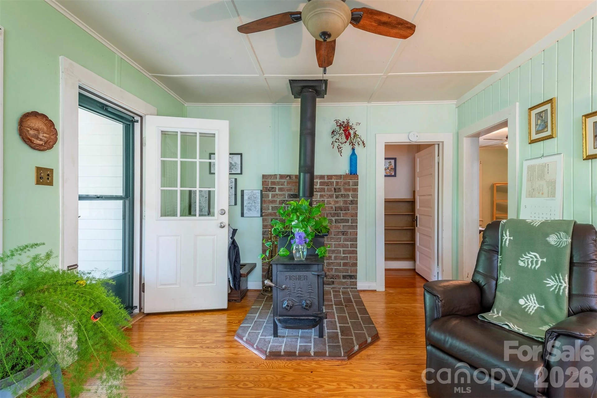 110 Enthoffer Street - Photo 6
