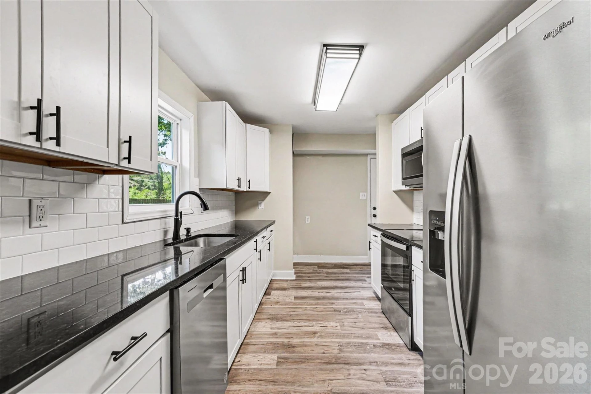 308 Alexander Street - Photo 2