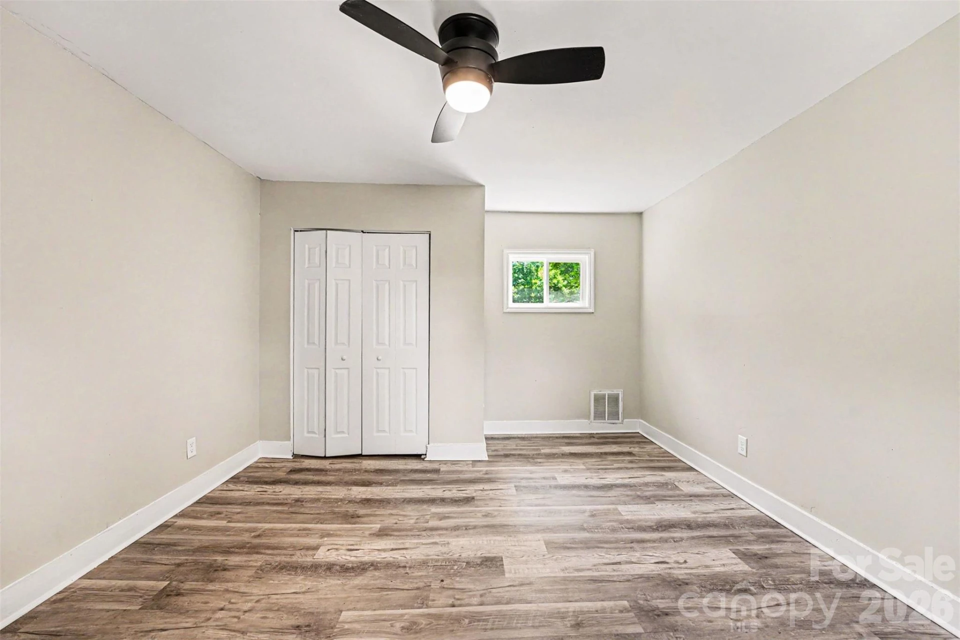 308 Alexander Street - Photo 8