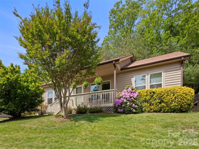 1 Hedgerose Court, Asheville, NC, 28805