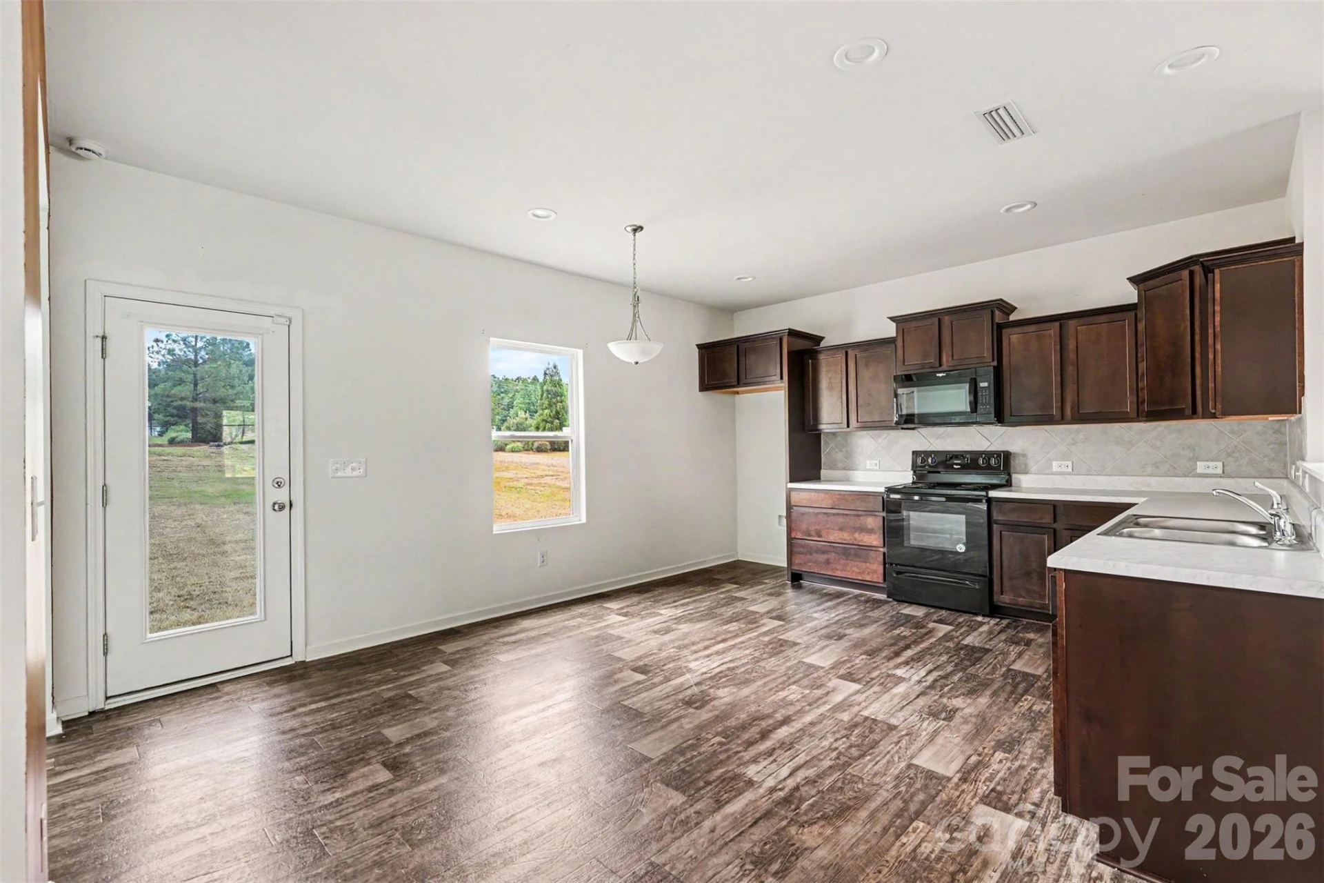 412 Contentment Drive - Photo 7