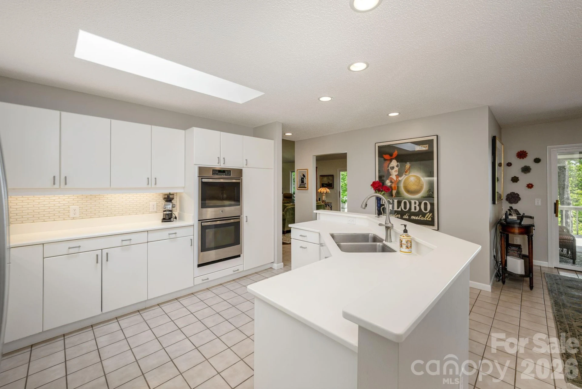 258 DALHOUSIE Court - Photo 24