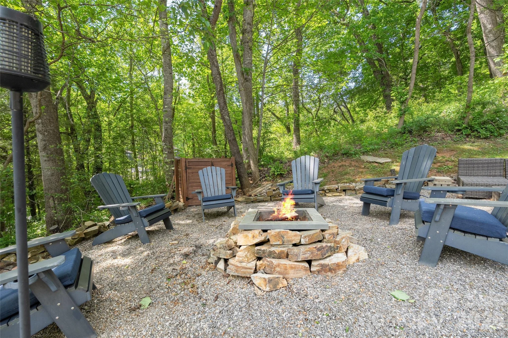 266 Hawks Crest Drive - Photo 39